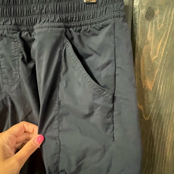 THE NORTH FACE FlashDry Active Shorts Size 6 Women’s Navy Blue - Picture 2 of 6